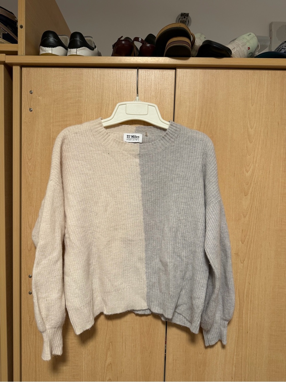 27 Miles Malibu Two-Tone Cream & Light Gray Women's Cashmere Sweater